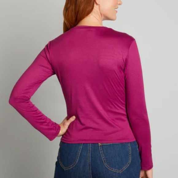 ModCloth Magenta Long Sleeve Twist Front Top – Soft Stretchy Knit Blouse 3X - Picture 7 of 9
